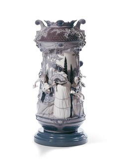 Lladro-Ladies in The Garden Vase. Limited Edition. Grey and Silver Luster