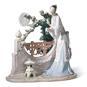 Lladro-Oriental Moon