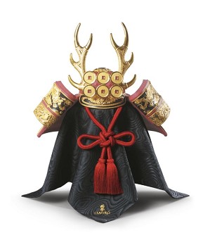 Lladro-Red Samurai Helmet Golden Lustre