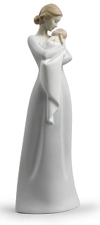 Lladro-A Mother's Embrace