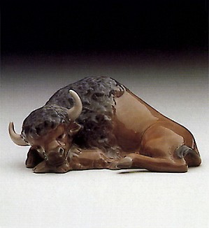 Lladro-Mini Bison Resting 1985-89