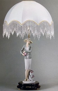 Giuseppe Armani-Mable Lamp (Lamp shade not included)