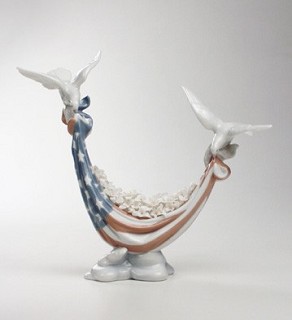 Lladro-A Symbol Of Peace 2002-08