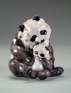 Giuseppe Armani-PANDA WITH BABY