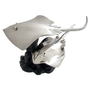 Dargenta-Silver Manta Ray Statue Swimming Pair