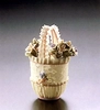 Lladro - Sm.rnd.basket W/pink Lace  1987-91