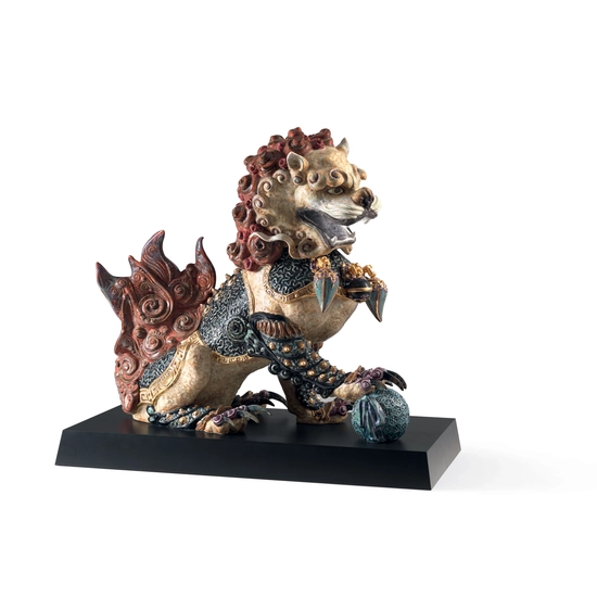 Lladro - Guardian Lion - Red