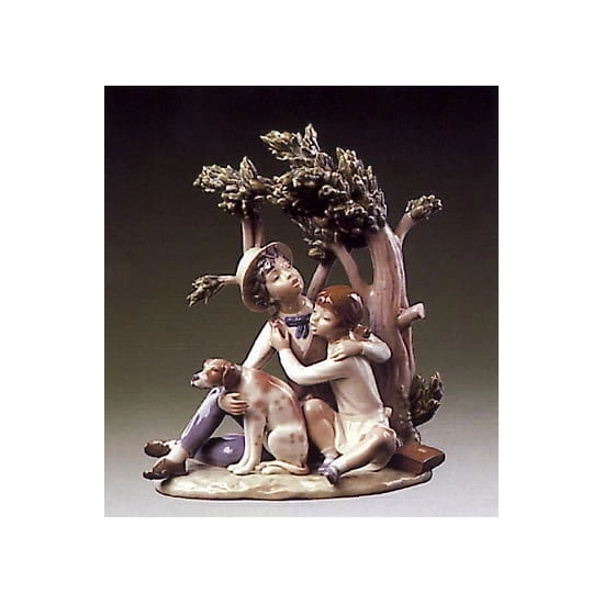 Lladro - Looking For Refuge