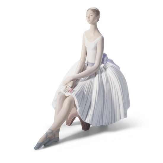 Lladro - Refinement Ballet Woman