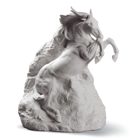 Lladro - UNBREAKABLE SPIRIT