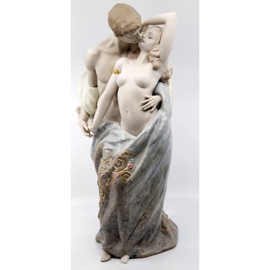 Lladro - PASSIONATE LOVERS LIMITED EDITION