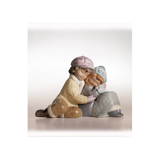 Lladro - A Sweet Gesture