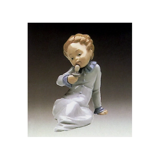 Lladro - Baby with Pacifier 1982-85