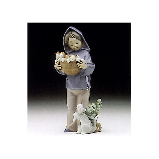 Lladro - Mother's Little Helper