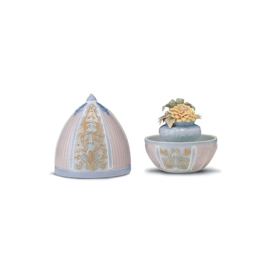 Lladro - Autumn Egg