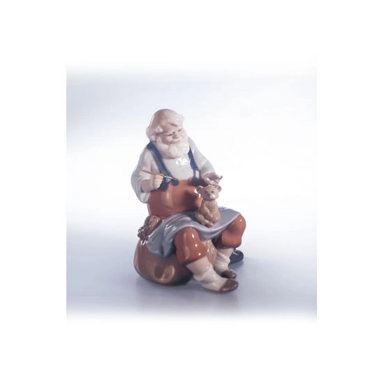 Lladro - Santa's Magic Touch