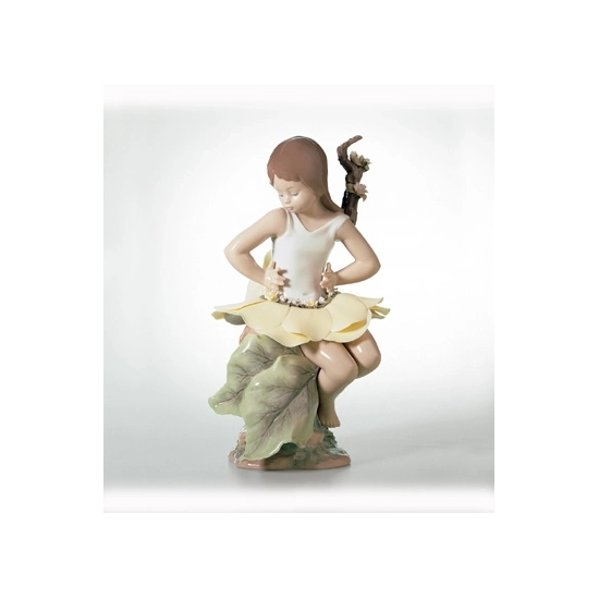 Lladro - In A Magical Garden