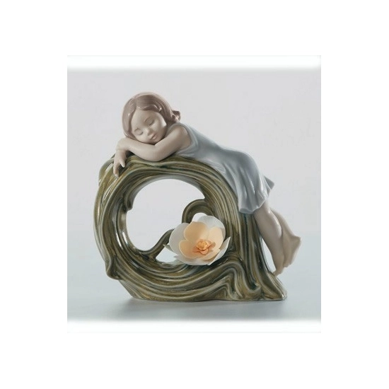 Lladro - Childhood Dream