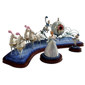 WDCC Disney Classics-Cinderella & Coach Off To The Ball