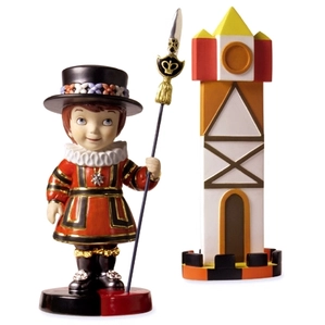 WDCC Disney Classics-It's A Small World England Royal Duty