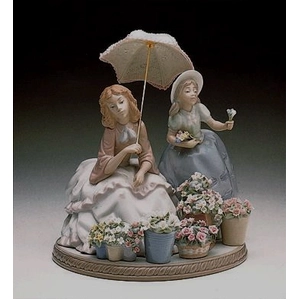 Lladro Daisa 1982 Lady Adoring Flowers 14