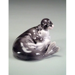 Giuseppe Armani-SEAL WITH BABY