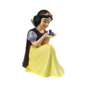 WDCC Disney Classics-Snow White Won't You Smile For Me