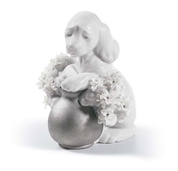 Take Me Home (re-Deco) by Lladro Image is watermarked for copyright protection and is not present on the actual art work.