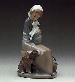 Devotion 1974-90 by Lladro Image is watermarked for copyright protection and is not present on the actual art work.
