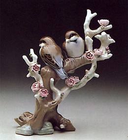 Birds Resting 1974-85 by Lladro Image is watermarked for copyright protection and is not present on the actual art work.