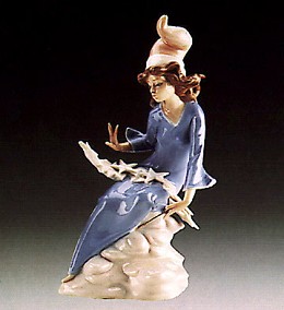 Starlight Starbright 1985-88 by Lladro Image is watermarked for copyright protection and is not present on the actual art work.