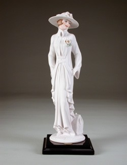 Clarissa by Giuseppe Armani Image is watermarked for copyright protection and is not present on the actual art work.