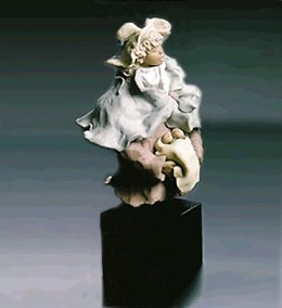 Maggie by Lladro Image is watermarked for copyright protection and is not present on the actual art work.