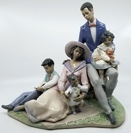 Family Of Love by Lladro Black Legacy Image is watermarked for copyright protection and is not present on the actual art work.