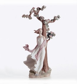 Sighs Of Love (1500) by Lladro Image is watermarked for copyright protection and is not present on the actual art work.