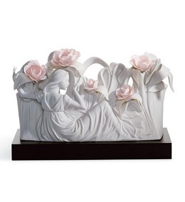 Air Nymph by Lladro Image is watermarked for copyright protection and is not present on the actual art work.