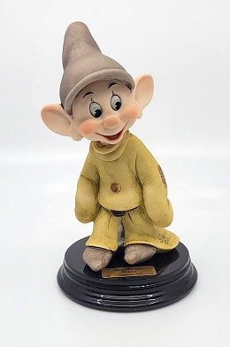 Dopey by Giuseppe Armani Image is watermarked for copyright protection and is not present on the actual art work.