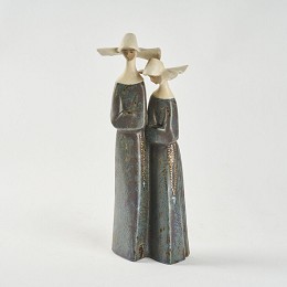 Nuns 1977-2000 by Lladro Image is watermarked for copyright protection and is not present on the actual art work.