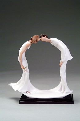 The Kiss by Giuseppe Armani Image is watermarked for copyright protection and is not present on the actual art work.