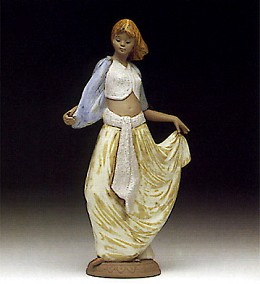 Free Spirit 1992-94 by Lladro Image is watermarked for copyright protection and is not present on the actual art work.