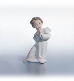 Angel With Horn by Lladro Image is watermarked for copyright protection and is not present on the actual art work.