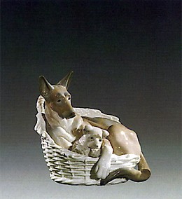 German Sherperd With Pup 1970-75 by Lladro Image is watermarked for copyright protection and is not present on the actual art work.