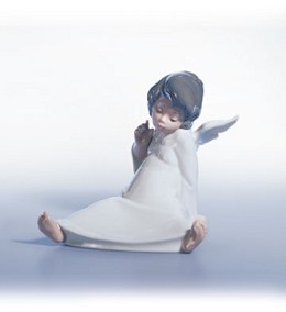 Wondering Cherub by Lladro Image is watermarked for copyright protection and is not present on the actual art work.
