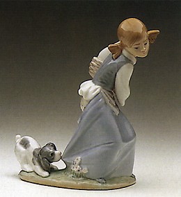 Naughty Dog 1978-95 by Lladro Image is watermarked for copyright protection and is not present on the actual art work.