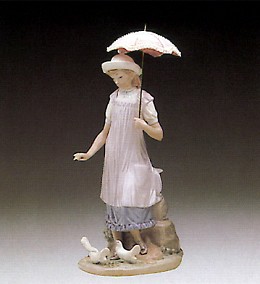 Susan And The Doves 1982-91 by Lladro Image is watermarked for copyright protection and is not present on the actual art work.
