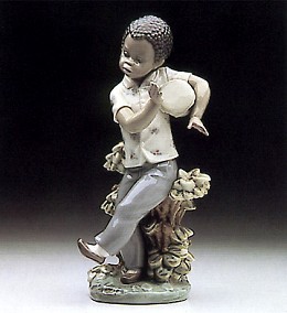 Bongo Beat by Lladro Black Legacy Image is watermarked for copyright protection and is not present on the actual art work.