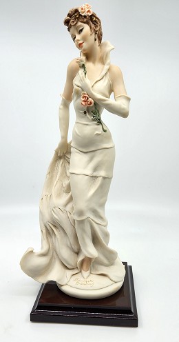 Tia by Giuseppe Armani Image is watermarked for copyright protection and is not present on the actual art work.