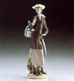 A New Hat 1986-89 by Lladro Image is watermarked for copyright protection and is not present on the actual art work.
