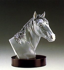 Derby Winner 1989-1991 by Lladro Image is watermarked for copyright protection and is not present on the actual art work.