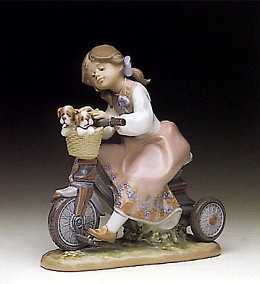 Traveling In Style 1990-94 by Lladro Image is watermarked for copyright protection and is not present on the actual art work.